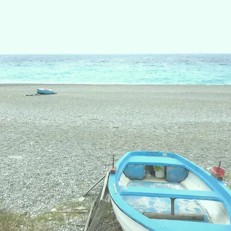 Guest house Comfortable & Quiet , Private Milazzo
