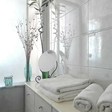 Guest house Comfortable & Quiet , Private *